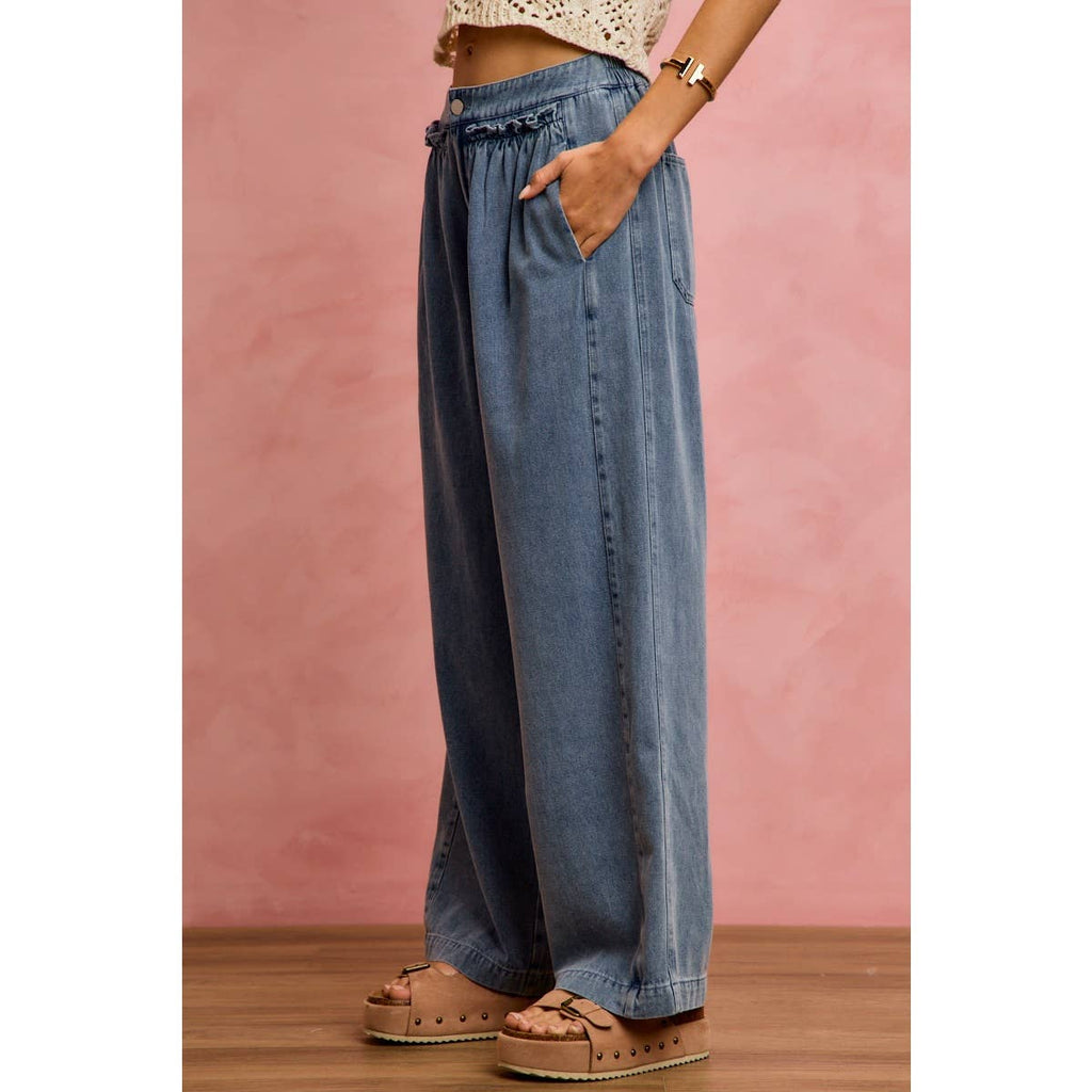 Ruffled Elastic Wide Leg Pant