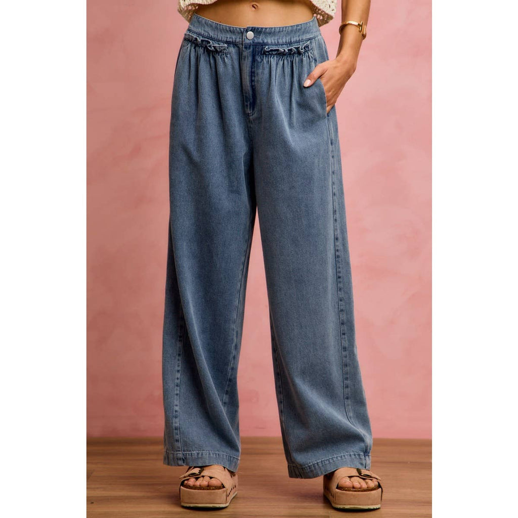 Ruffled Elastic Wide Leg Pant