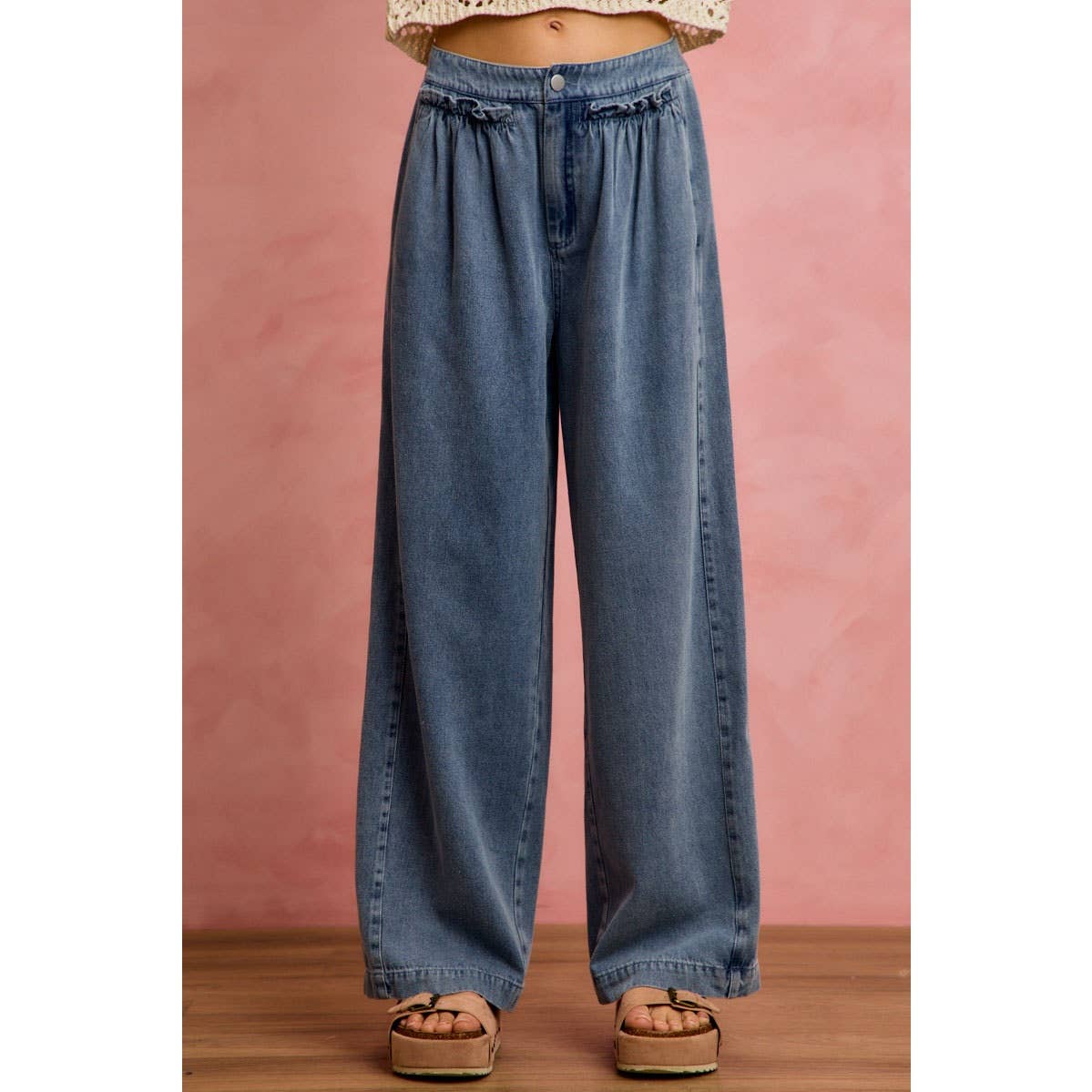 Ruffled Elastic Wide Leg Pant